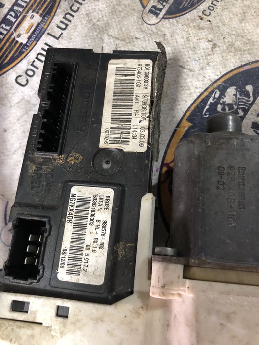 macara geam dreapta fata renault laguna 2008