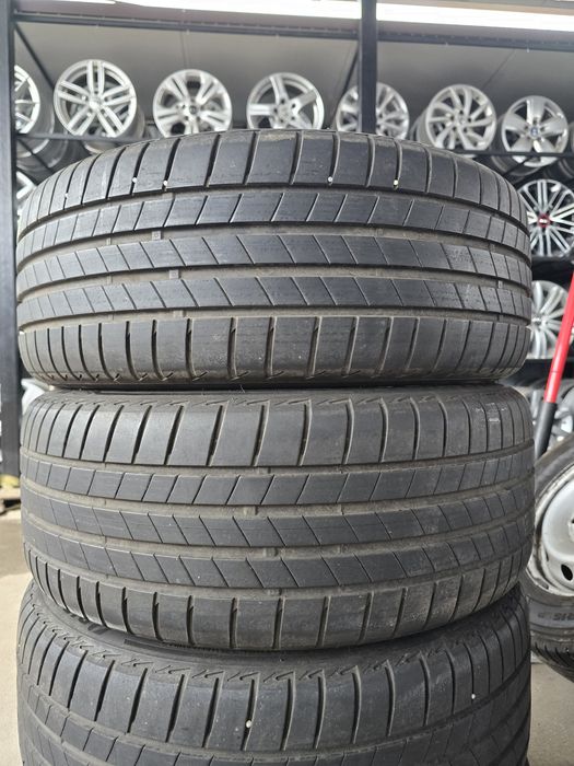 4 Броя 225/45/18 Bridgestone 2x6,3mm 2x5,2mm