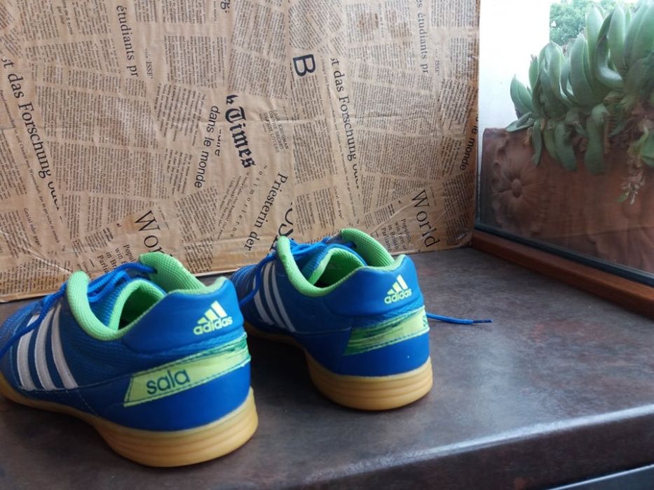 детски маратонкиAdidas кецове,футболни обувки,адидас,номер 38 за момче