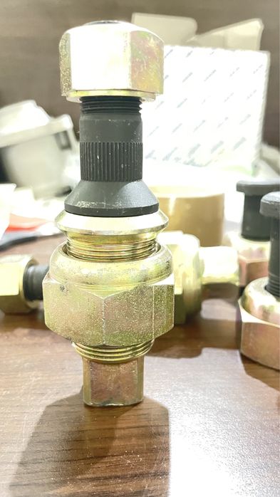 Pivoti si prezoane  Canter Fuso-varianta lunga