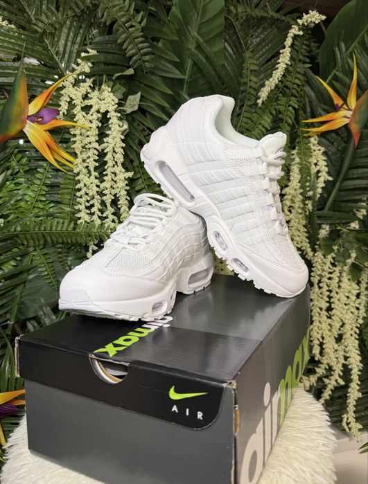 Nike Air Max 95 Triple White