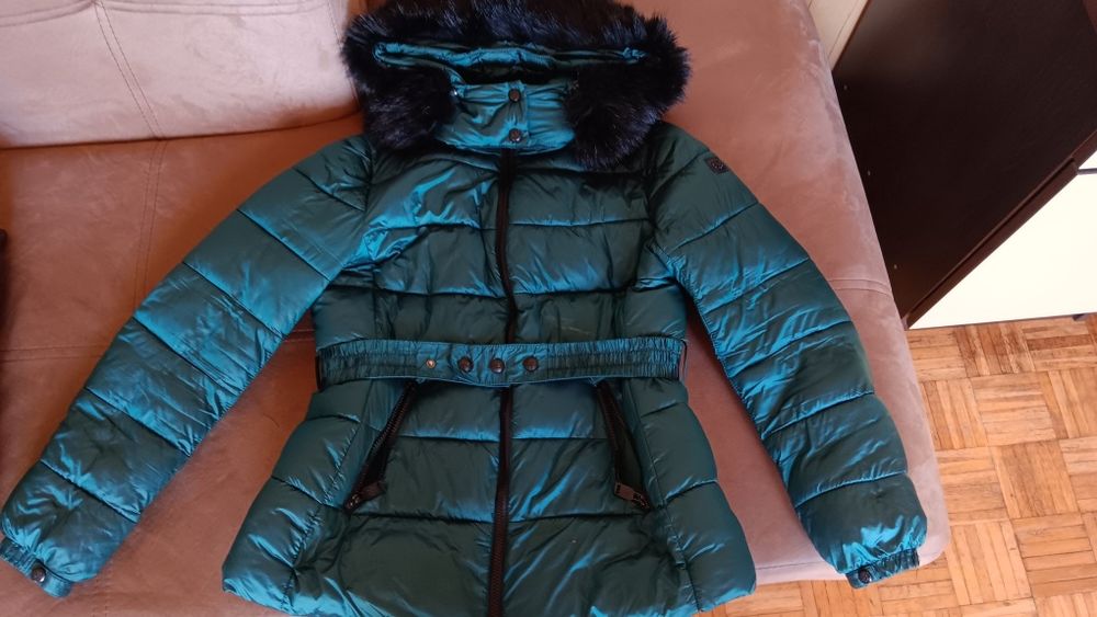 Дамско зимно яке