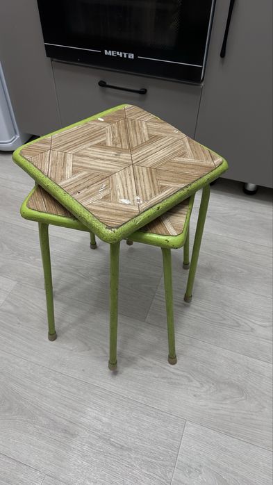 Круглый кухонный стол