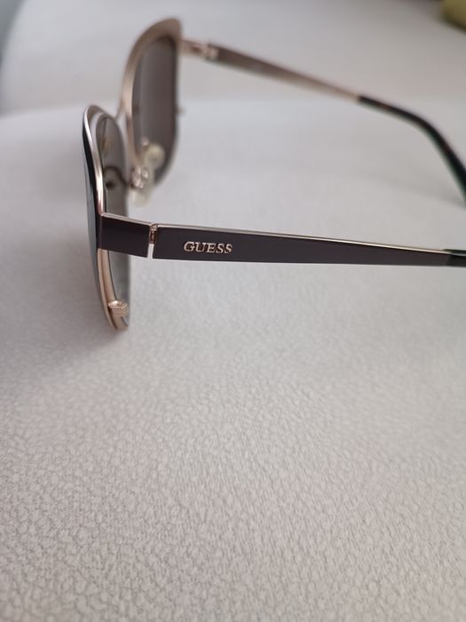 Слънчеви очила Guess