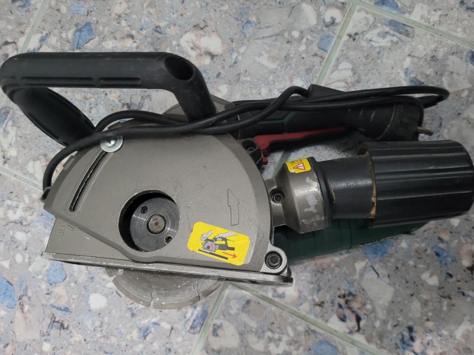 Masina caneluri parkside pentru piese