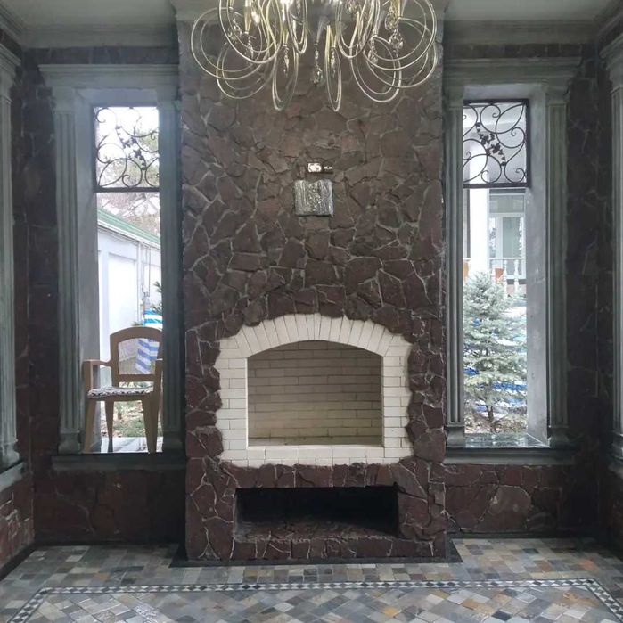 Летние кухня.и Камен печь