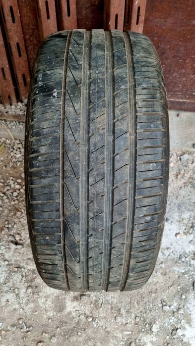 255/50/19 Hankook
