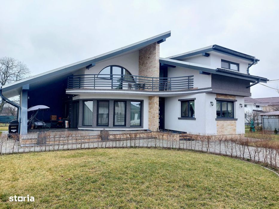 COMISION 0 Casa 206 mp utili, 1341 mp teren, 3 cam, Valea Voievozilor