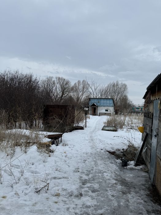 Дача с участком и с баней