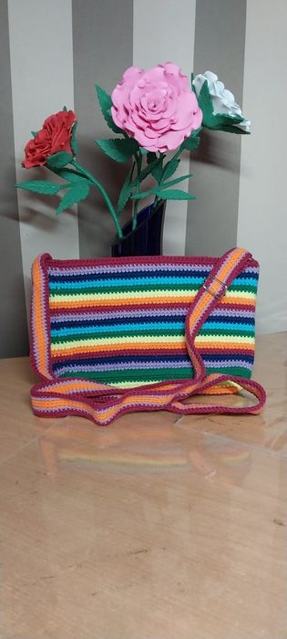 Вязаные сумочки ручной работы