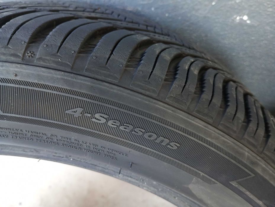 235 45 18 Hankook Kinergy 4S M+S