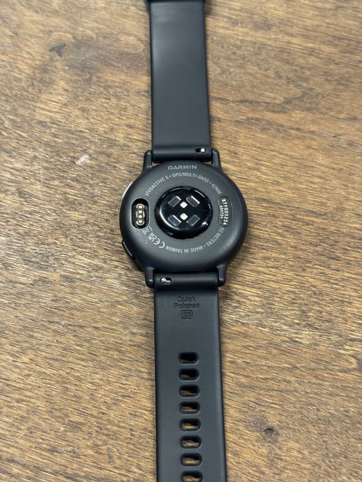 Garmin Vivoactive 5  - отличен