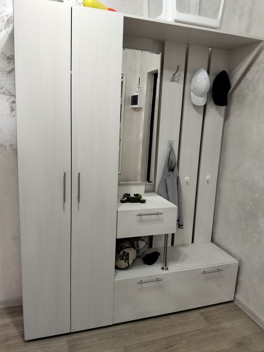 Прихожая шкаф с зеркалом