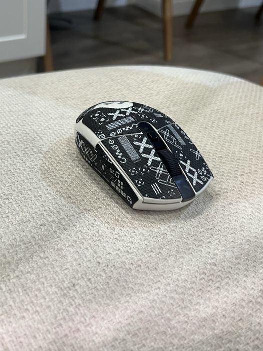 Продам мышь игровая Logitech 305