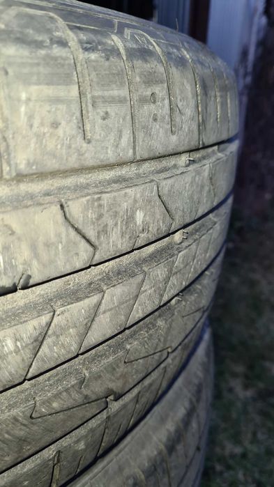 Anvelope vara Hankook 235/55/R18
