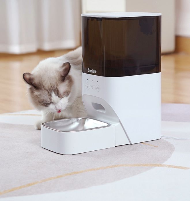 Кормушка для животных автоматическая