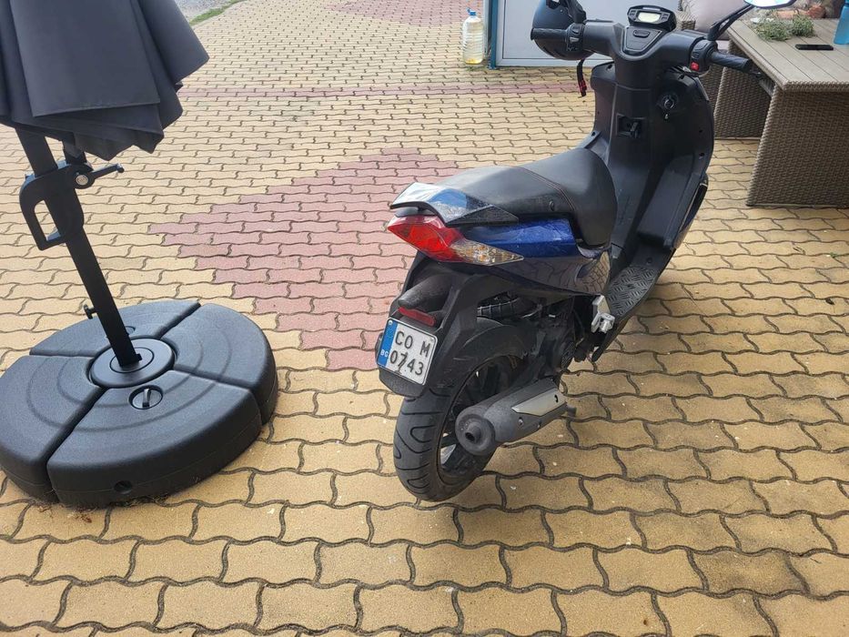 Скутер  Peugeot  Speedfight