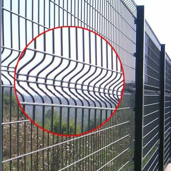 Оградни пана, колове, врати и портали по поръчка.