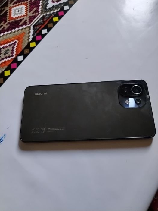 MI 11 Late. Телефон состояния хорош.