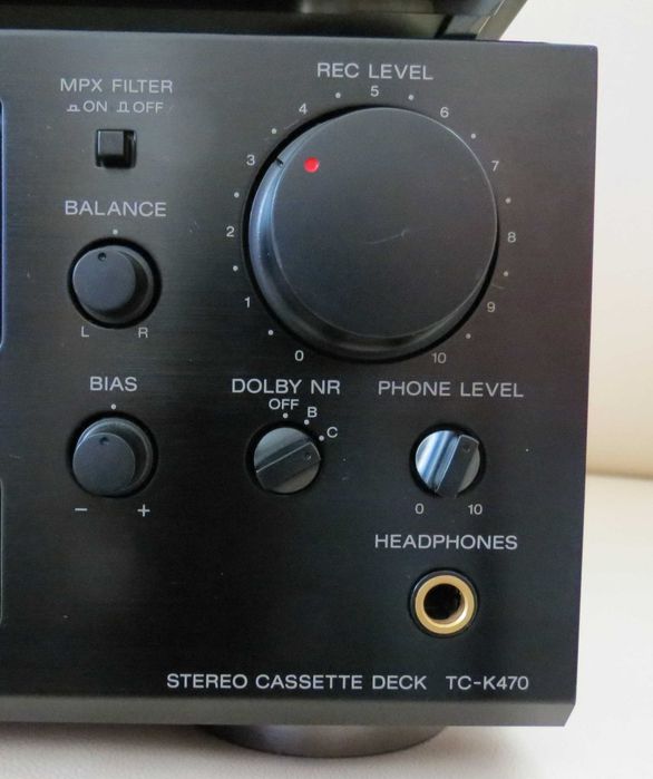 Casetofon Deck  Sony TC-K 470 , 3 motoare mechanism ,  Dolby B/C, HX Pro , Bias level control (BIAS)