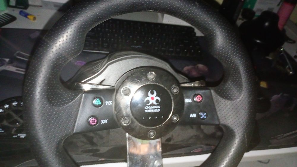 Volan gaming PC stare bună