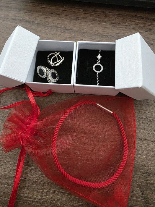 Лот - ребърна гривна и 2 чифта обеци