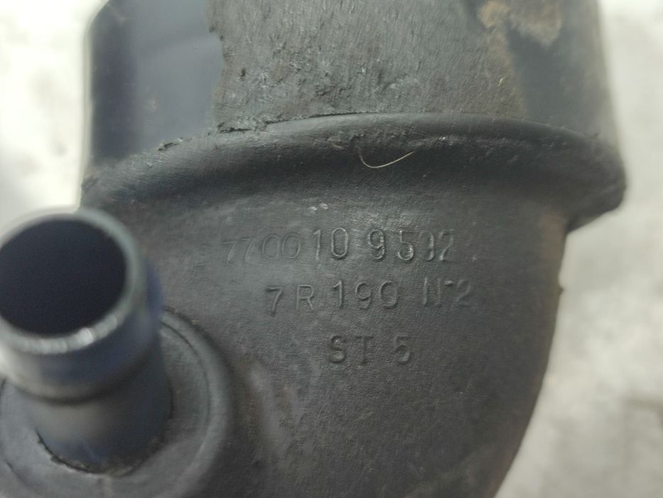 Furtun admisie 1.2 benzina 7700109592 Renault Twingo 2 [2007 - 2012]