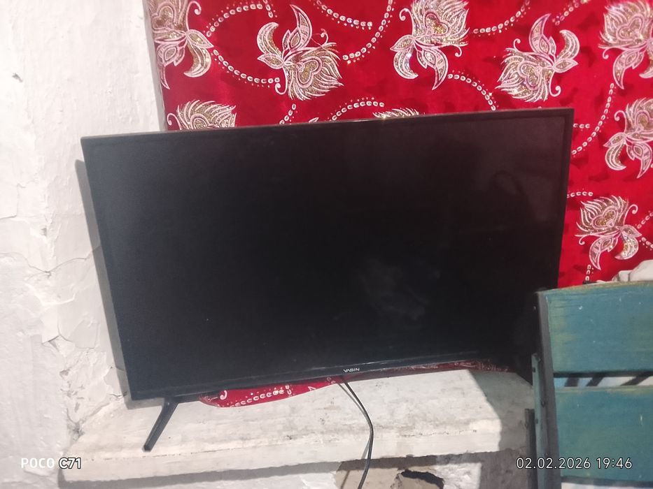 Телевизор на запчасть