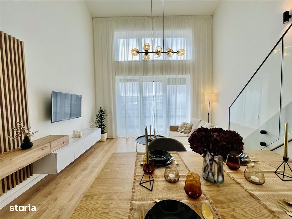 Penthouse 4 camere, 2 băi, balcon, intabulat