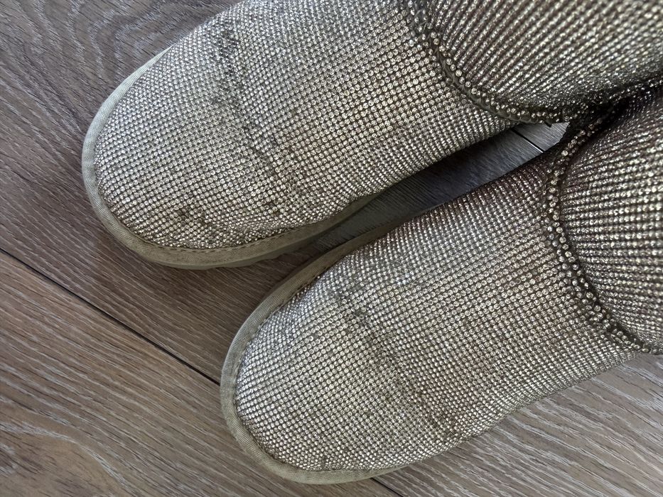 Лилитирана серия зимни боти UGG