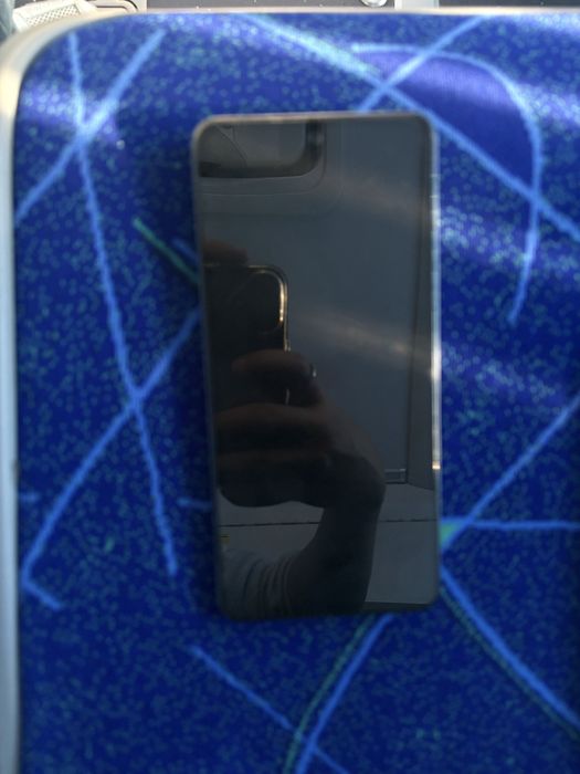 Vivo v27e синий цвет