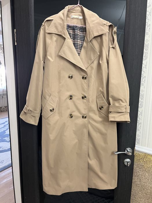 Продам тренчи плащ размер 52,цена 5000тг