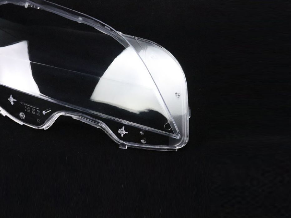 Стъкла за фарове на Mercedes CLS W218