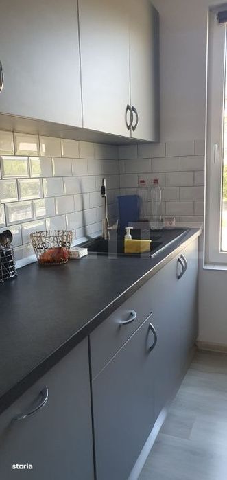 Casa 3 camere finisate si 7 camere la rosu (Et+M), 182mp, in Vatra Dor