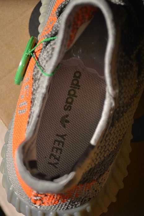 Yeezy 350 Beluga Orange  40/41+  Box