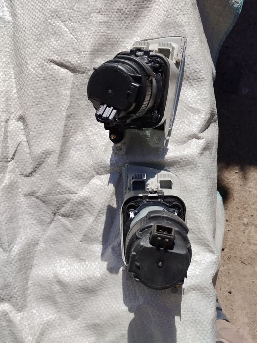 Продам фары гольф 3