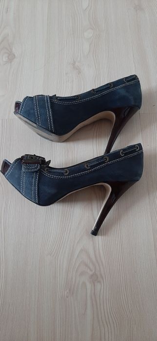 Pantofi de lac cu toc Musette