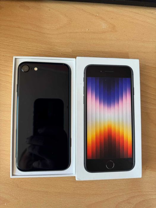iphone SE 3 Midnight black 64 Gb.Batery health 92%