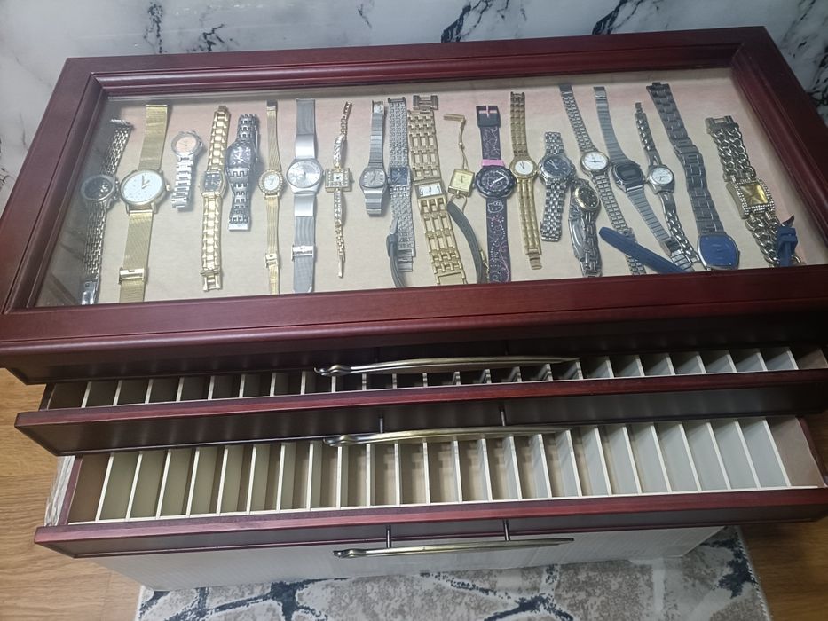 Cutie casetă mare deosebită pentru depozitare ceasuri bijuterii etc.