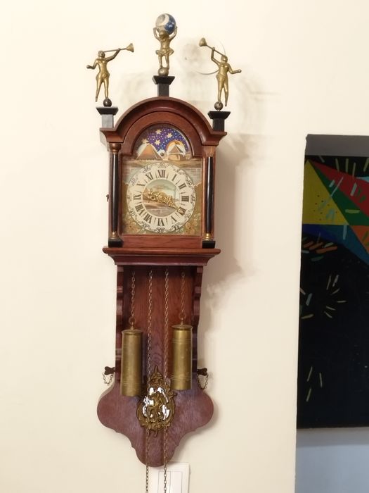 Антикварен холандски стенен-Фрезийски часовник