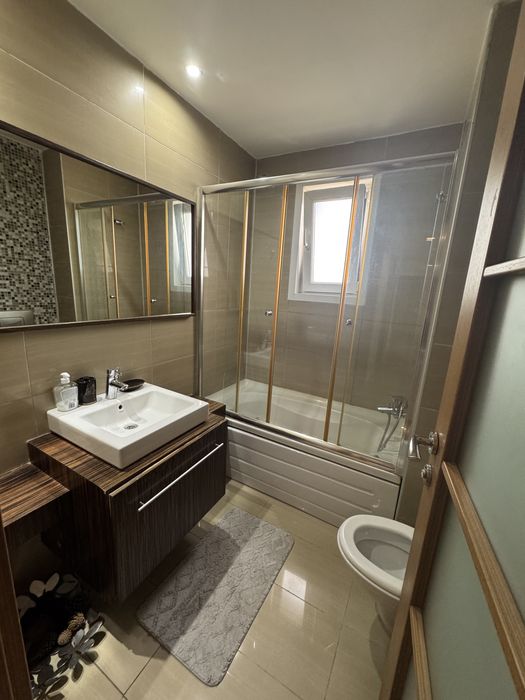 Apartament Spatios 3 camere Cosmopilis