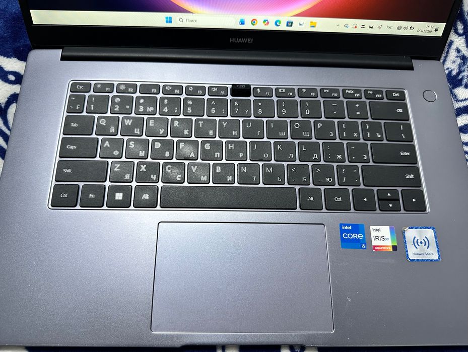 Ноутбук Huawei matebook