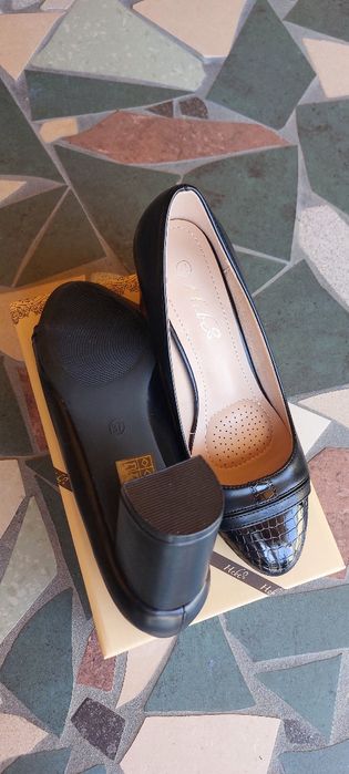 Pantofi dama noi