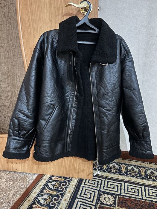 Дубленка черная .