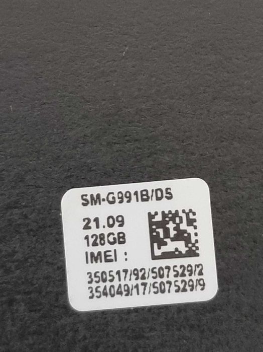 Samsung S21 5G; 128 GB; 8 GB RAM