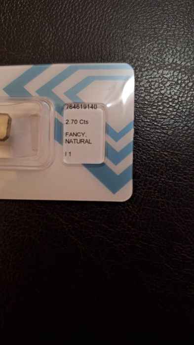 Diamant colorat natural 2.70 carate
