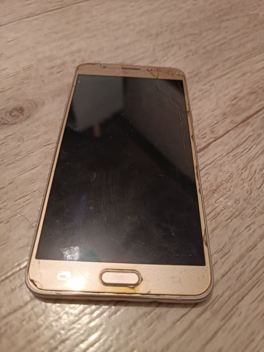 Продам два телефона