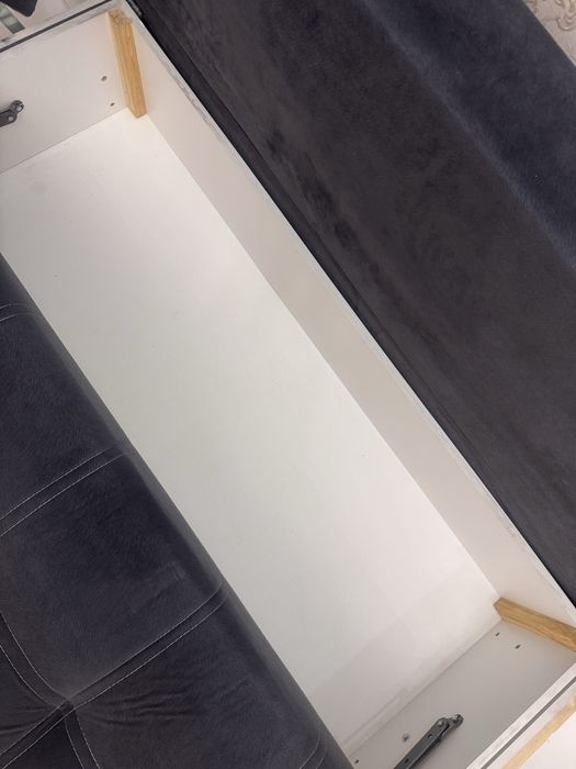 Продам диван срочно