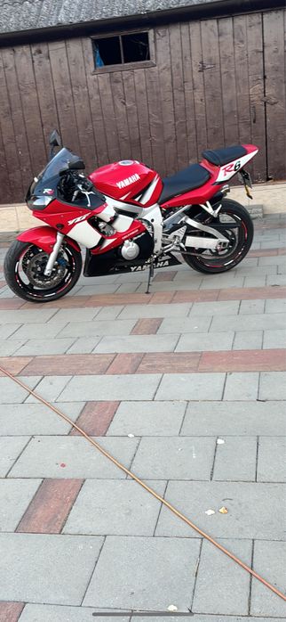 Vând  Yamaha  R6