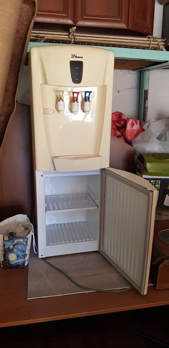 Продам диспенсер